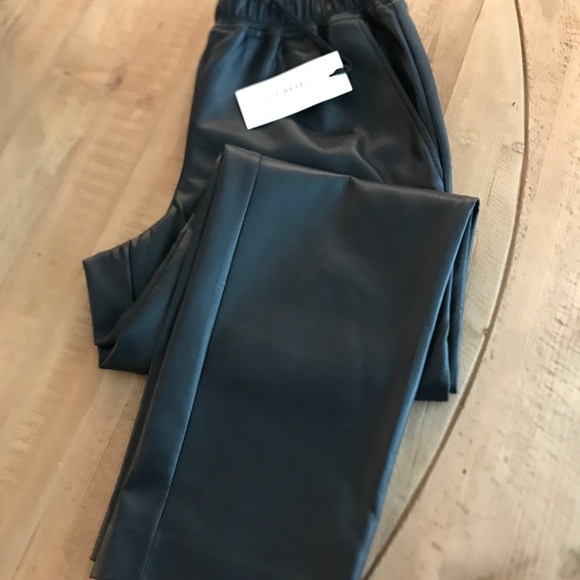 The Reset Faux Leather Pant - Picture 2 of 2